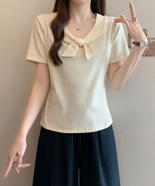 2ly2（トゥーリートゥー）の「ビッグリボンデザイン 半袖カットソー / フェミニンリボントップス（Tシャツ/カットソー・レディース・ベージュ/ブルー/ブラック・FREE）」の2枚目の写真