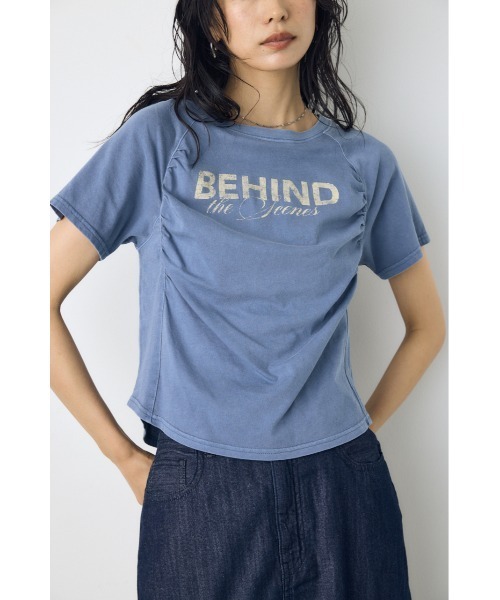 AZUL by moussy(アズールバイマウジー)の「フロントギャザーカラーロゴTシャツ(Tシャツ/カットソー・レディース・ライトブラック/オフホワイト/ブルー・FREE)」の3枚目の写真