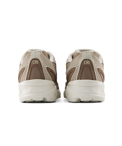 NEW BALANCE(ニューバランス)の「New Balance U7403TR / ニューバランス U7403TR(スニーカー・レディース・ブラウン・23.5cm/24.0cm/24.5cm/25.0cm/23.0cm)」の4枚目の写真