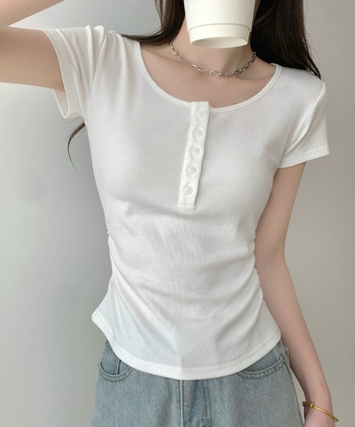 2ly2(トゥーリートゥー)の「リブ素材 ヘンリーネック 半袖カットソー フィットシルエット Tシャツ(Tシャツ/カットソー・レディース・グレー/ホワイト/ブラック・FREE)」の5枚目の写真