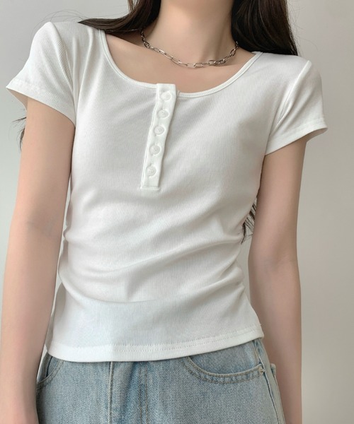 2ly2(トゥーリートゥー)の「リブ素材 ヘンリーネック 半袖カットソー フィットシルエット Tシャツ(Tシャツ/カットソー・レディース・グレー/ホワイト/ブラック・FREE)」の8枚目の写真