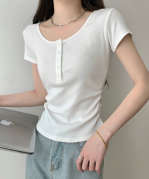 2ly2(トゥーリートゥー)の「リブ素材 ヘンリーネック 半袖カットソー フィットシルエット Tシャツ(Tシャツ/カットソー・レディース・グレー/ホワイト/ブラック・FREE)」の9枚目の写真