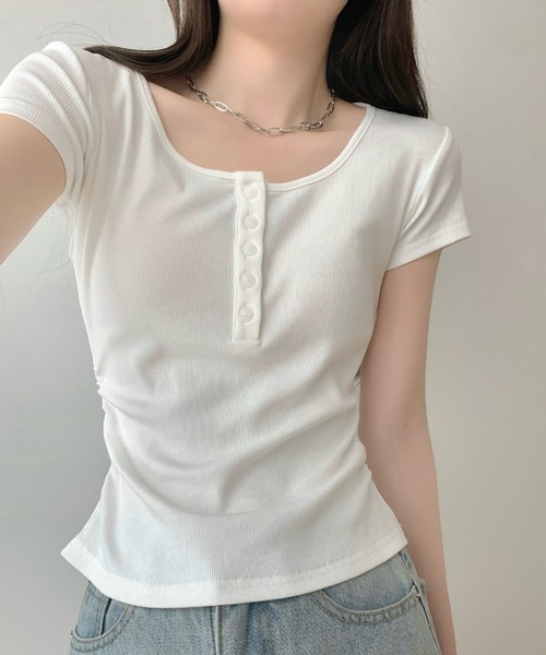 2ly2(トゥーリートゥー)の「リブ素材 ヘンリーネック 半袖カットソー フィットシルエット Tシャツ(Tシャツ/カットソー・レディース・グレー/ホワイト/ブラック・FREE)」の12枚目の写真