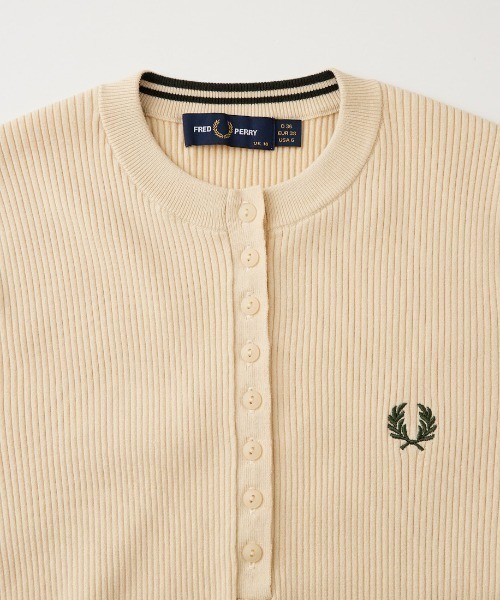 FRED PERRY（フレッドペリー）の「[FRED PERRY/フレッドペリー] 別注 ワンポイントロゴ刺繍 ヘンリーネックリブニット（ニット/セーター・レディース・ブラウン/オートミール/ブラック・8/10）」の7枚目の写真