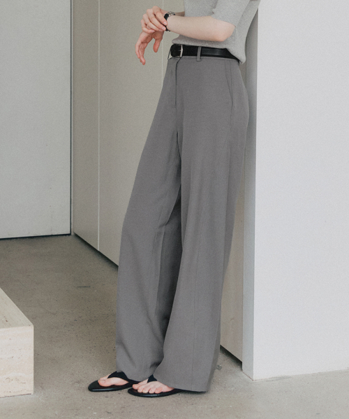 LEFTSEOUL（レフトソウル）の「カーブドワイドスラックスパンツ[グレー]（その他パンツ・レディース・グレー・SMALL/MEDIUM）」の2枚目の写真