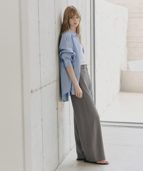 LEFTSEOUL（レフトソウル）の「カーブドワイドスラックスパンツ[グレー]（その他パンツ・レディース・グレー・SMALL/MEDIUM）」の3枚目の写真
