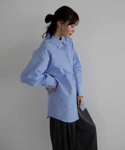 AMUU. PRECIEUSE(アムープレシューズ)の「パールカラーカフスシャツ(シャツ/ブラウス・レディース・ブルー/ブラック/オフホワイト・FREE)」の6枚目の写真