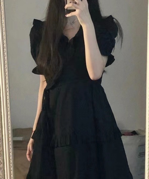 AMAJI(アマジ)の「プラスサイズ ラッフルフリル ウエストマーク ワンピース(ワンピース・レディース・ブラック・X-LARGE/LARGE/MEDIUM)」の1枚目の写真