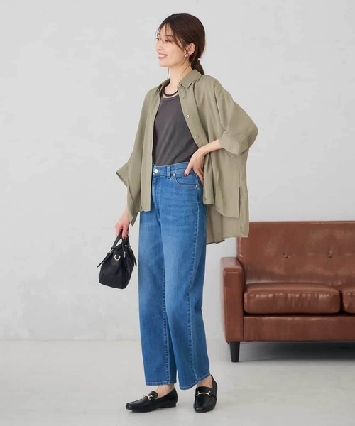 a.v.v(アーヴェヴェ)の「さらっと涼しい 楊柳ドルマンシャツ【2WAY/イージーケア】(シャツ/ブラウス・レディース・ブラウン/カーキ/ブラック・39)」の9枚目の写真