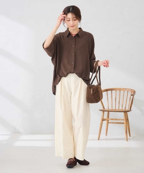 a.v.v(アーヴェヴェ)の「さらっと涼しい 楊柳ドルマンシャツ【2WAY/イージーケア】(シャツ/ブラウス・レディース・ブラウン/カーキ/ブラック・39)」の19枚目の写真