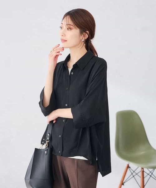 a.v.v(アーヴェヴェ)の「さらっと涼しい 楊柳ドルマンシャツ【2WAY/イージーケア】(シャツ/ブラウス・レディース・ブラウン/カーキ/ブラック・39)」の21枚目の写真