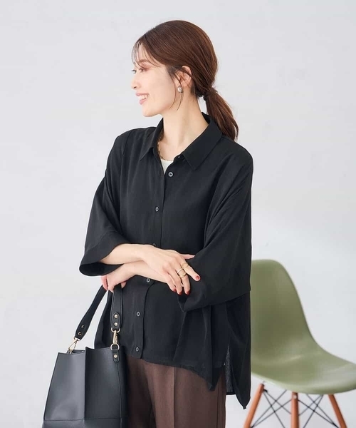 a.v.v(アーヴェヴェ)の「さらっと涼しい 楊柳ドルマンシャツ【2WAY/イージーケア】(シャツ/ブラウス・レディース・ブラウン/カーキ/ブラック・39)」の22枚目の写真