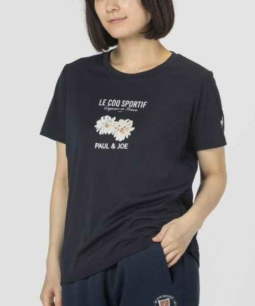le coq sportif(ルコックスポルティフ)の「ルコックスポルティフ【PAUL&JOEコラボ】サンスクリーン半袖Tシャツ 花柄 レディース 吸汗速乾 ストレッチ UVCUT(Tシャツ/カットソー・レディース・ブルー/ホワイト系その他/ネイビー/ピンク・L/M/S/XL)」の3枚目の写真