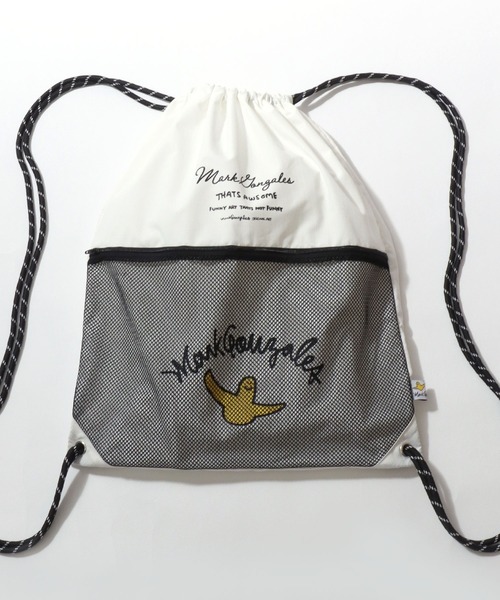 Mark Gonzales(マーク・ゴンザレス)の「MARK GONZALES ARTWORK COLLECTION/マークゴンザレス 別注 メッシュポケット ドローコード アソート ナップサック メンズ レディース(バックパック/リュック・メンズ・ブラック/ホワイト/ベージュ系その他/ブラック系その他/グリーン系その他・FREE)」の2枚目の写真