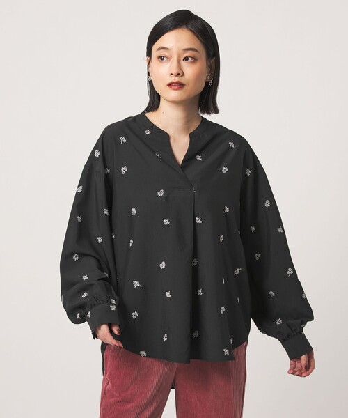 A DAY IN THE LIFE UNITED ARROWS(アデイインザライフユナイテッドアローズ)の「エンブロイダリースキッパーシャツ <A DAY IN THE LIFE>(シャツ/ブラウス・レディース・ダークブラウン/ブラック/ベージュ・FREE)」の2枚目の写真