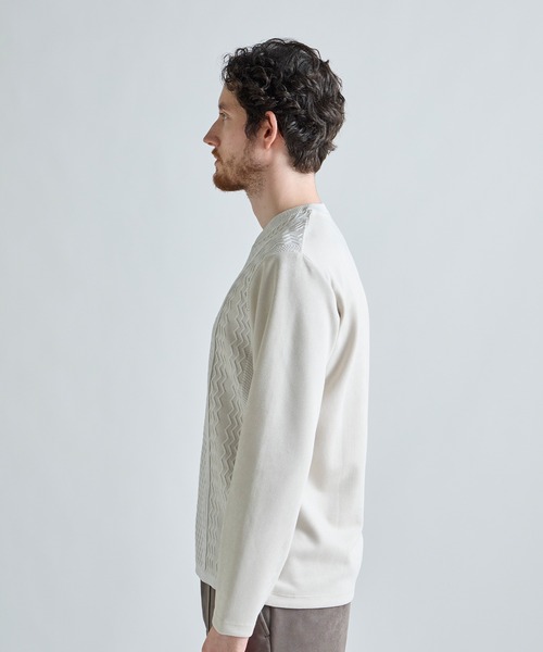 MEN'S BIGI（メンズビギ）の「アランパネル ニットコンビVネックロングTEE（Tシャツ/カットソー・メンズ・グレー/ブラウン/ネイビー・03/02/01/04）」の4枚目の写真