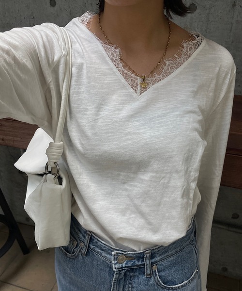 ROGER AND RAW(ロジャーアンドロウ)の「レーストリム スラブ長袖カットソー(Tシャツ/カットソー・レディース・ホワイト/ブラック・FREE)」の1枚目の写真