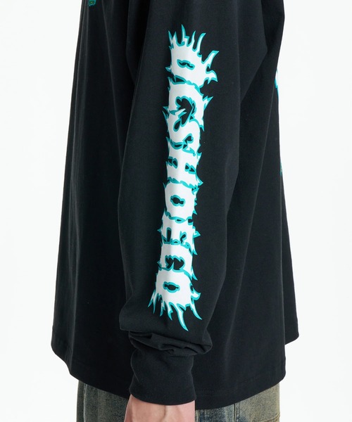 DC SHOES(ディーシーシューズ)の「DC SHOES メンズ 26 ELECTRIC LS ロンT 【2026年秋冬モデル】/バック袖プリント長袖ロンT(Tシャツ/カットソー・メンズ・ホワイト/ブラック/ホワイト系その他・MEDIUM/LARGE/X-LARGE)」の9枚目の写真