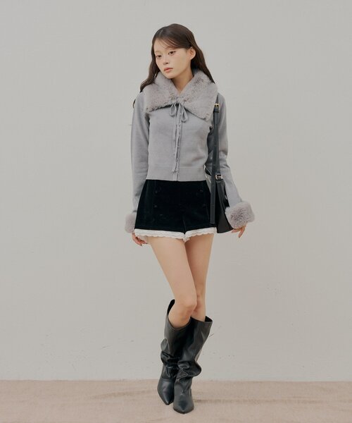 Chico(チコ)の「レースレイヤードダブルボタンショートパンツ(その他パンツ・レディース・ブラック/ベージュ/ブラウン・SMALL/MEDIUM)」の5枚目の写真