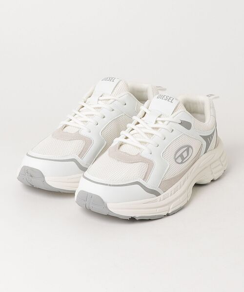 DIESEL(ディーゼル)の「キッズ ローカットスニーカー S-RUNVINRI(スニーカー・キッズ・ブラック/ホワイト・40/#6/37.5/25)」の1枚目の写真