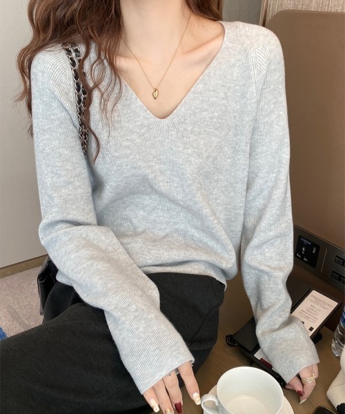 yuue' ( wear )（ユーイ）の「Vネックリブニットトップス/きれいめオフィスカジュアル（ニット/セーター・レディース・アイボリー/ホワイト/グレー/ダークブラウン/ブラック・FREE）」の18枚目の写真