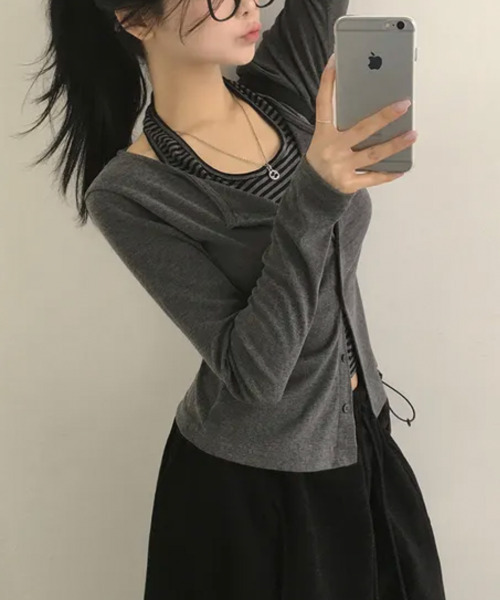 VIVID LADY（ビビッドレディー）の「ボーダーホルターネックドッキング カーディガン風プルオーバートップス（Tシャツ/カットソー・レディース・ブラック/チャコールグレー・FREE）」の5枚目の写真