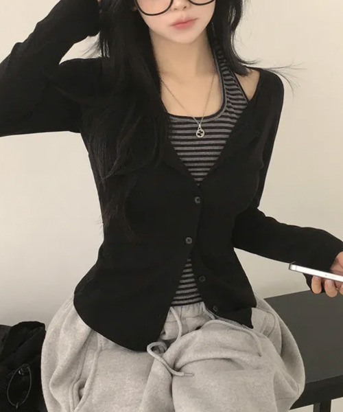 VIVID LADY（ビビッドレディー）の「ボーダーホルターネックドッキング カーディガン風プルオーバートップス（Tシャツ/カットソー・レディース・ブラック/チャコールグレー・FREE）」の7枚目の写真