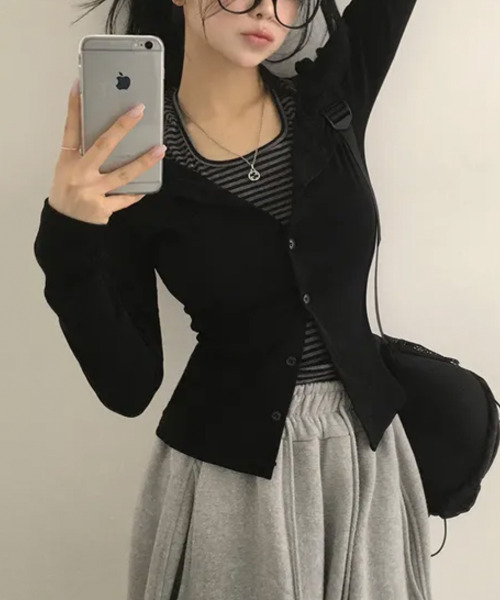 VIVID LADY（ビビッドレディー）の「ボーダーホルターネックドッキング カーディガン風プルオーバートップス（Tシャツ/カットソー・レディース・ブラック/チャコールグレー・FREE）」の10枚目の写真