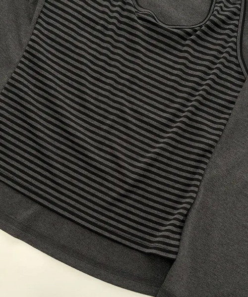 VIVID LADY（ビビッドレディー）の「ボーダーホルターネックドッキング カーディガン風プルオーバートップス（Tシャツ/カットソー・レディース・ブラック/チャコールグレー・FREE）」の17枚目の写真