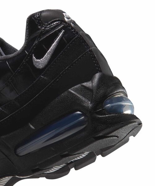NIKE(ナイキ)の「ナイキ エア マックス 95 ビッグバブル SE ウィメンズシューズ / Nike Air Max 95 Big Bubble SE Women's Shoes IV2839-001 Black(スニーカー・レディース・ブラック・25/22.5/22)」の6枚目の写真