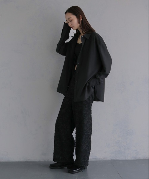 &g'aime(アンジェム)の「【&g'aime 】レース付きオーバーシャツ Lace Trimmed Over Shirt(シャツ/ブラウス・レディース・アイボリー/ブラック/チャコールグレー・FREE)」の21枚目の写真
