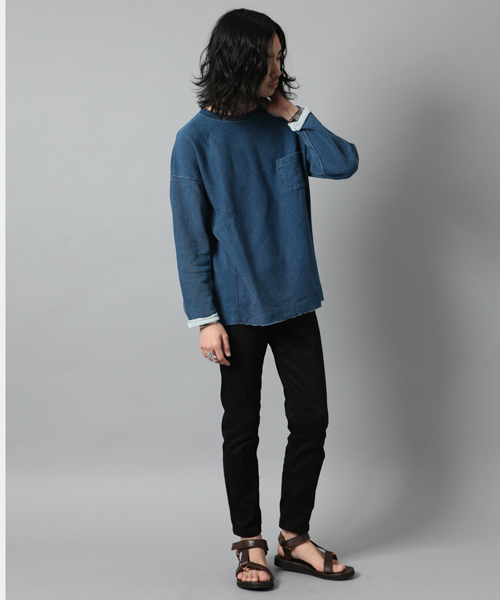 Champion(チャンピオン)の「Champion / チャンピオン × AMERICAN RAG CIE 別注リバースウィ-ブ インディゴ スウェットシャツ(C8-J024)(スウェット・メンズ・インディゴブルー/ダークインディゴブルー・SMALL/MEDIUM/LARGE)」の15枚目の写真