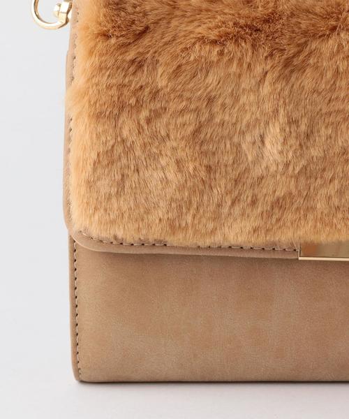 Another Edition（アナザーエディション）の「【WEB店舗限定】コンビウォレットショルダー/ aeBFC CMB SHLD（ショルダーバッグ・レディース・ダークグレー/ベージュ/ナチュラル/レッド・フリー）」の5枚目の写真