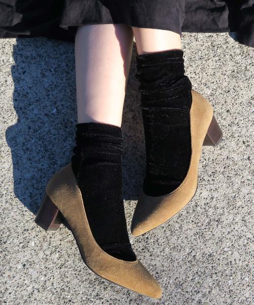mio notis（ミオノティス）の「50mmゴートスエードチャンキーヒールパンプス（パンプス・レディース・ブラック×ホワイト/グレー/ブラック/カーキ/ベージュ・39/36/37/38/35）」の20枚目の写真