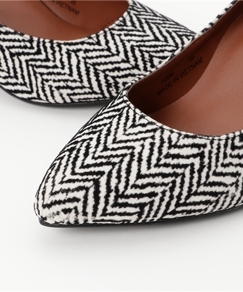 mio notis（ミオノティス）の「50mmゴートスエードチャンキーヒールパンプス（パンプス・レディース・ブラック×ホワイト/グレー/ブラック/カーキ/ベージュ・39/36/37/38/35）」の14枚目の写真