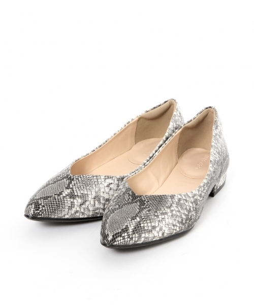 LEPSIM（レプシィム）の「Vカットフラットパンプス　742389（パンプス・レディース・ライトブルー/ライトベージュ/パイソン・LARGE/SMALL/MEDIUM）」の7枚目の写真