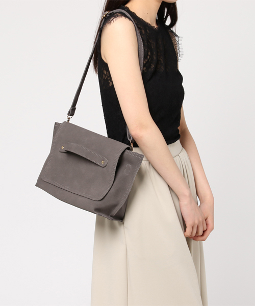 fifth(フィフス)の「ベルトハンドルクラッチショルダーバッグ(ショルダーバッグ・レディース・ベージュ/グレー・FREE)」の7枚目の写真