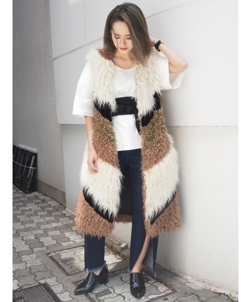MURUA(ムルーア)の「MIX FAKE FUR VEST(その他アウター・レディース・アイボリー/マルチ・FREE)」の3枚目の写真