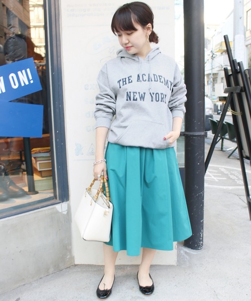 SLOBE IENA(スローブイエナ)の「The Academy New York パーカー◆(パーカー・レディース・ブラック/グレー系その他/レッド・FREE)」の7枚目の写真