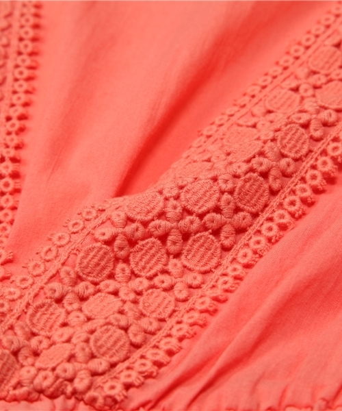 BEAMS LIGHTS Women's（ビームスライツ ウィメンズ）の「BEAMS LIGHTS / カットワークレース チュニック（チュニック・レディース・ホワイト/ブラック/ピンク・ONE SIZE）」の8枚目の写真