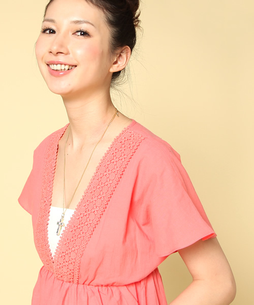 BEAMS LIGHTS Women's（ビームスライツ ウィメンズ）の「BEAMS LIGHTS / カットワークレース チュニック（チュニック・レディース・ホワイト/ブラック/ピンク・ONE SIZE）」の13枚目の写真