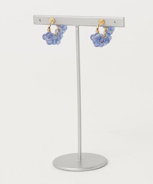 tone(トーン)の「【marinaJEWELRY】Blueberry Quartz wrapped earring(イヤリング・レディース・ブルー・FREE)」の2枚目の写真
