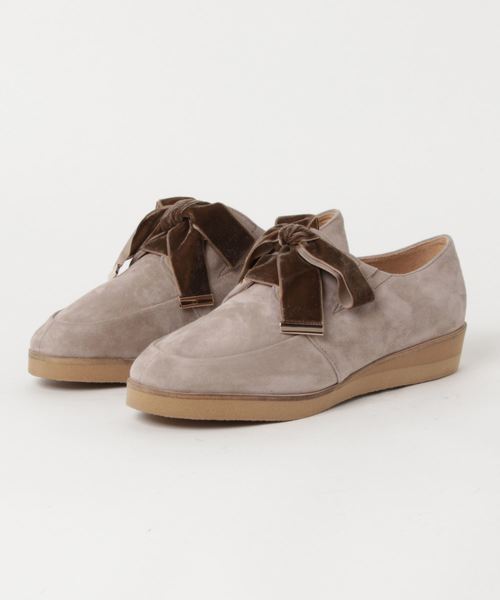 HIPS(ヒップス)の「軽量レザーリボンシューズ(その他シューズ・レディース・ブラック/ブルー/ブラック系その他/グレイッシュベージュ・23cm/23.5cm/24cm/24.5cm/22.5cm)」の4枚目の写真