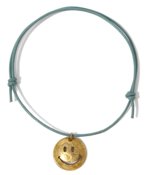 WEGO（ウィゴー）の「WEGO/フェイスコインレザーブレスレット（ブレスレット・メンズ・ブラック/ブラウン/ベージュ/ターコイズブルー/レッド・FREE）」の4枚目の写真