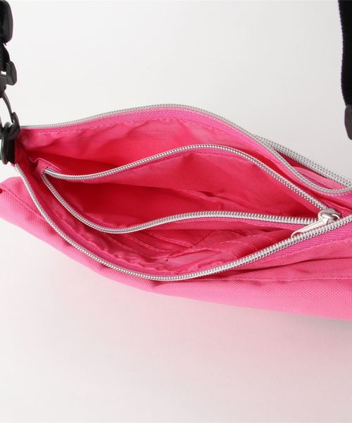 crocs（クロックス）の「CROCSﾎﾟｰﾁ（ショルダーバッグ・キッズ・ブルー/ピンク・FREE）」の6枚目の写真