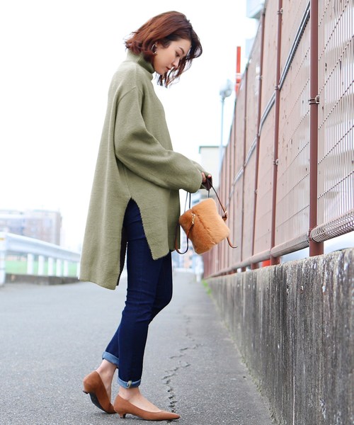 reca（レカ）の「ゆったりスリット入りスタンドネックチュニックワンピース（ワンピース・レディース・グレー/グレー系その他/ブラウン・FREE）」の6枚目の写真