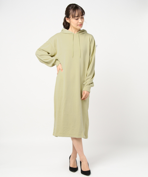 Spinns スピンズ の ピグメント加工パーカーワンピース ワンピース Wear