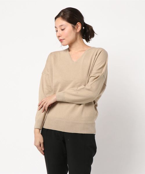 AMERICAN HOLIC（アメリカンホリック）の「Vネックドルマンニットプルオーバー（ニット/セーター・レディース・ベージュ/ネイビー/サックスブルー/イエロー/アイボリー/グレー系その他・M/L）」の4枚目の写真