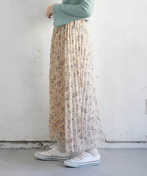 PairPair（ペアペア）の「花柄シフォンプリーツスカート（スカート・レディース・ネイビー/アイボリー・FREE）」の6枚目の写真