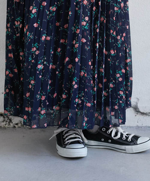 PairPair（ペアペア）の「花柄シフォンプリーツスカート（スカート・レディース・ネイビー/アイボリー・FREE）」の15枚目の写真